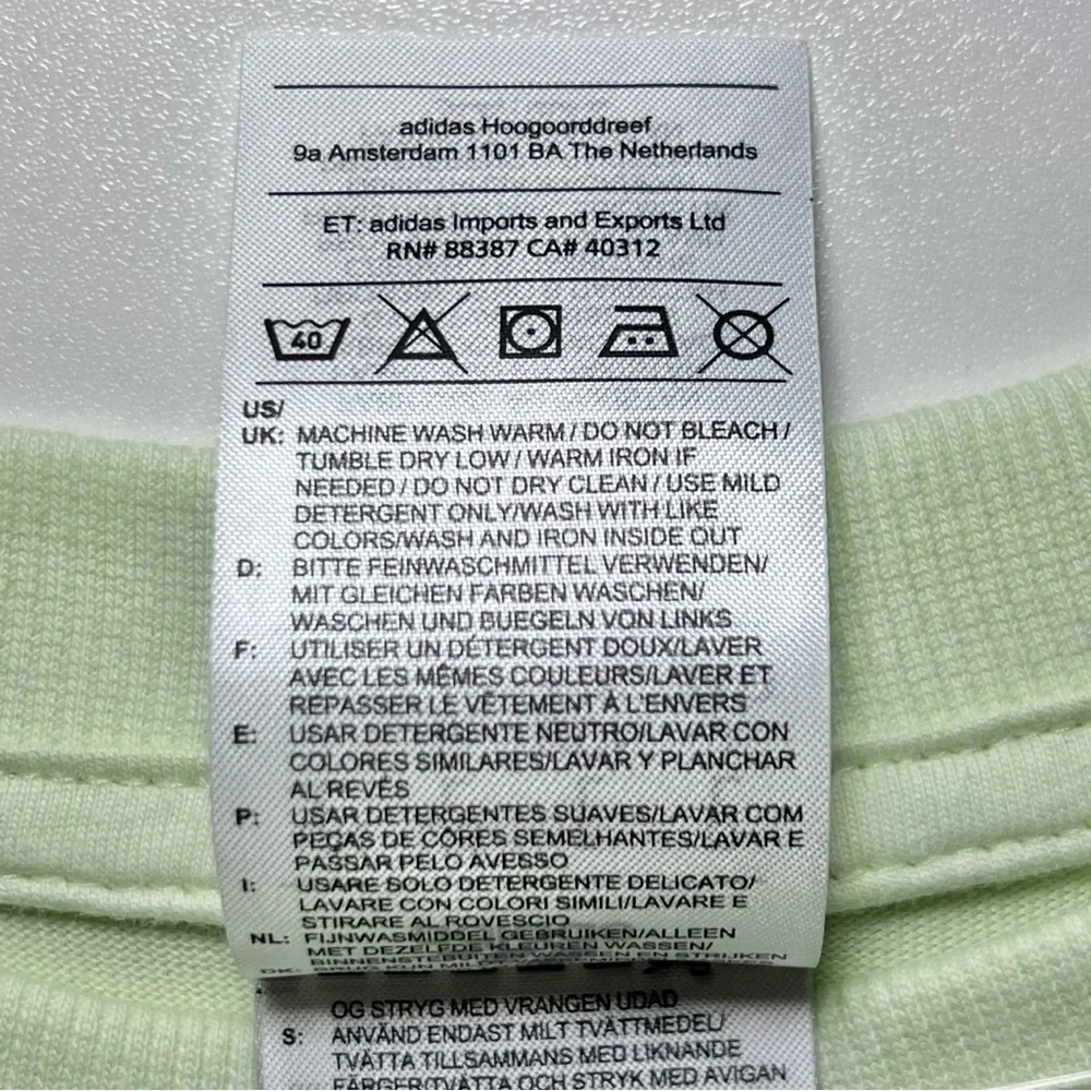 adidas Essentials Brandlove Sweatshirt in Almost Lime - Picture 8 of 9